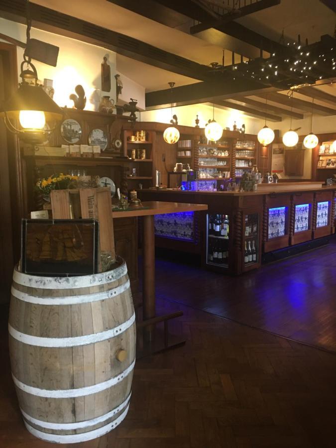Altes Gasthaus Kuhr - Hotel & Restaurant 파펜부르크 외부 사진